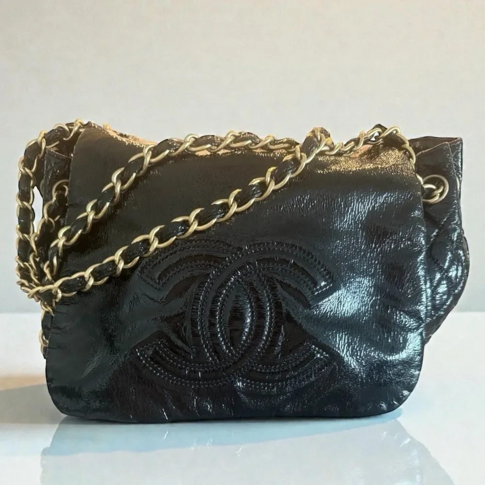Chanel Black Shoulder Bag with Gold Chain, Excellent Condition